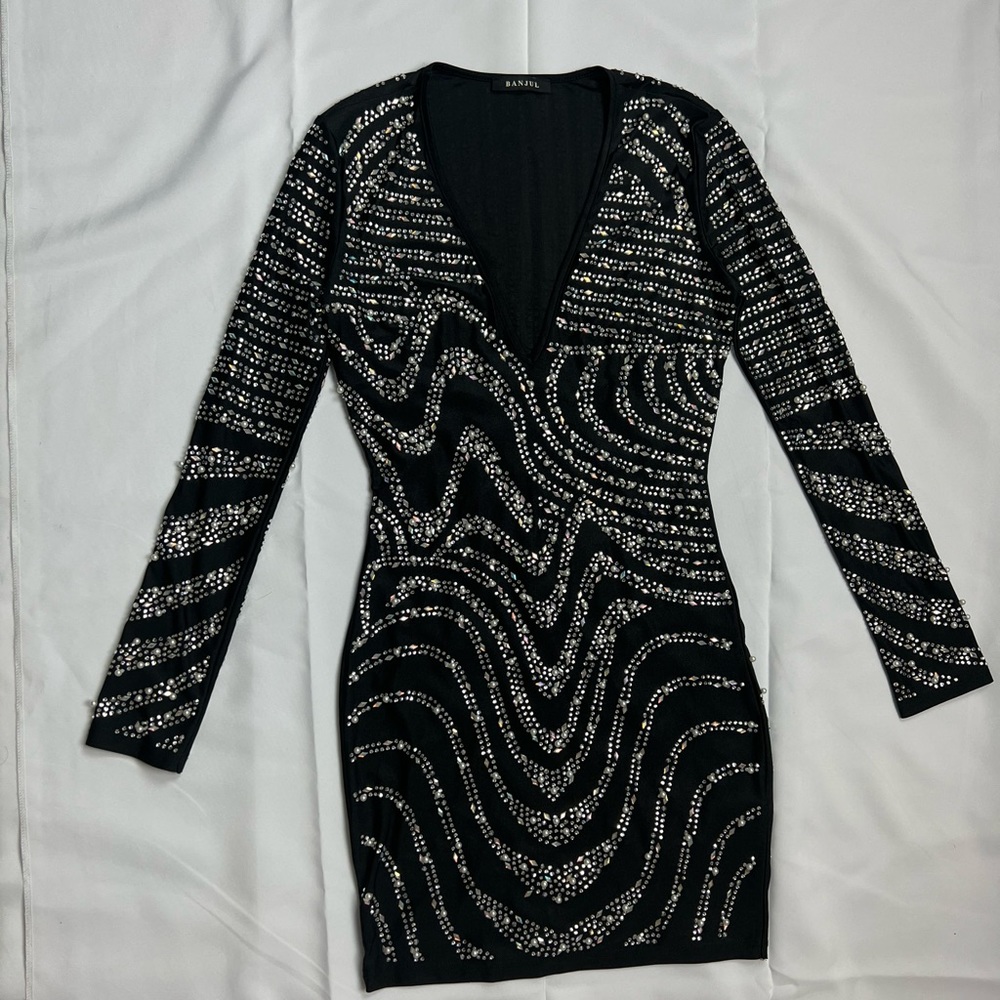 Beautiful hand picked rhinestones and pearls SEXY/Elegant